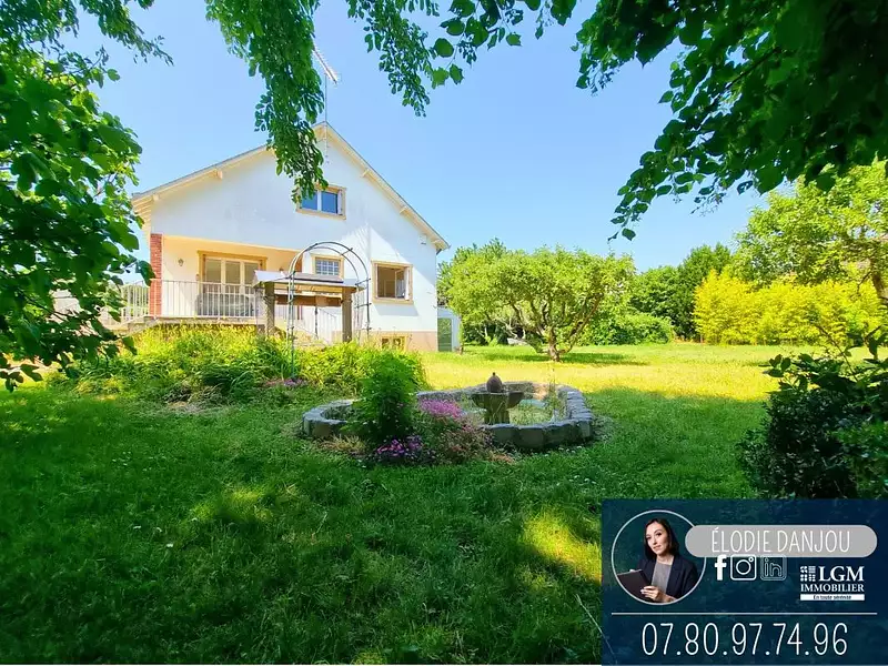 Maison, 185 m²