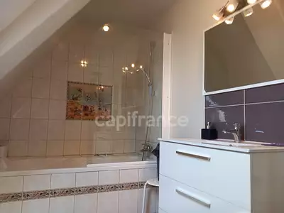 Maison, 190 m²