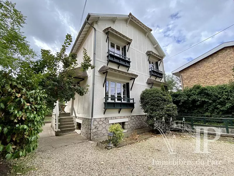 Maison, 142 m²