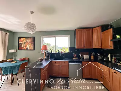 Maison, 180 m²