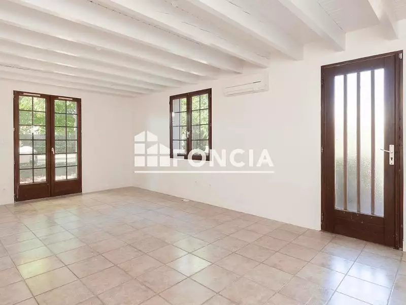 Maison, 165 m²