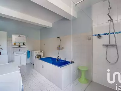 Maison, 215 m²