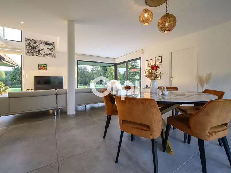 Maison, 175 m²