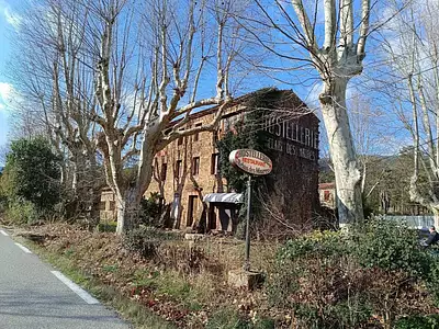 Maison, 950 m²