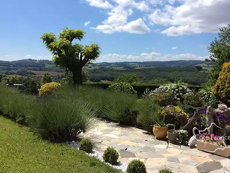 Maison, 265 m²