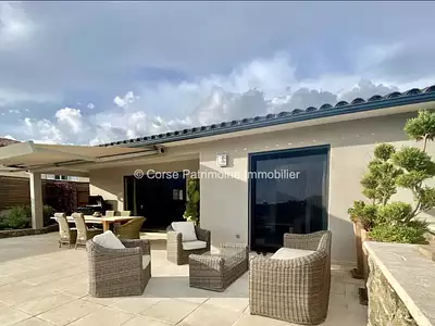Maison, 210 m²