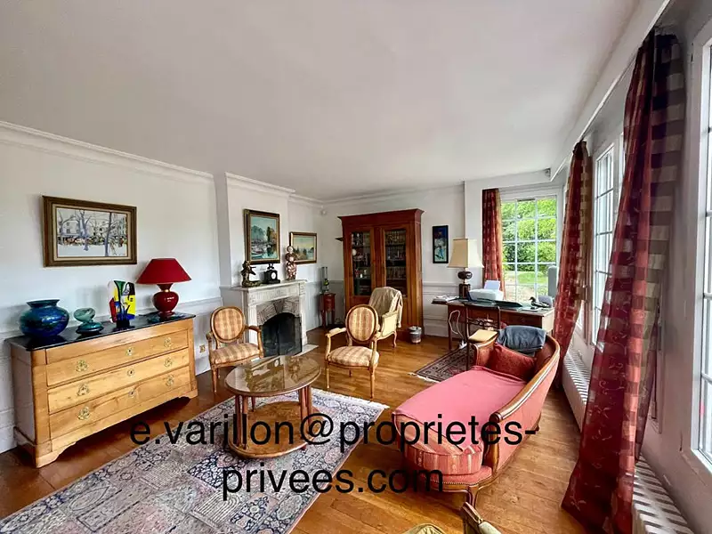 Maison, 220 m²