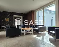 Maison, 275 m²