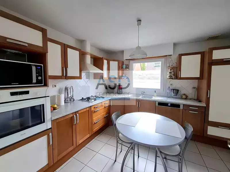 Maison, 105 m²