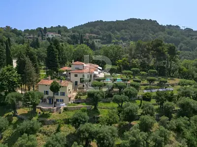Maison, 390 m²