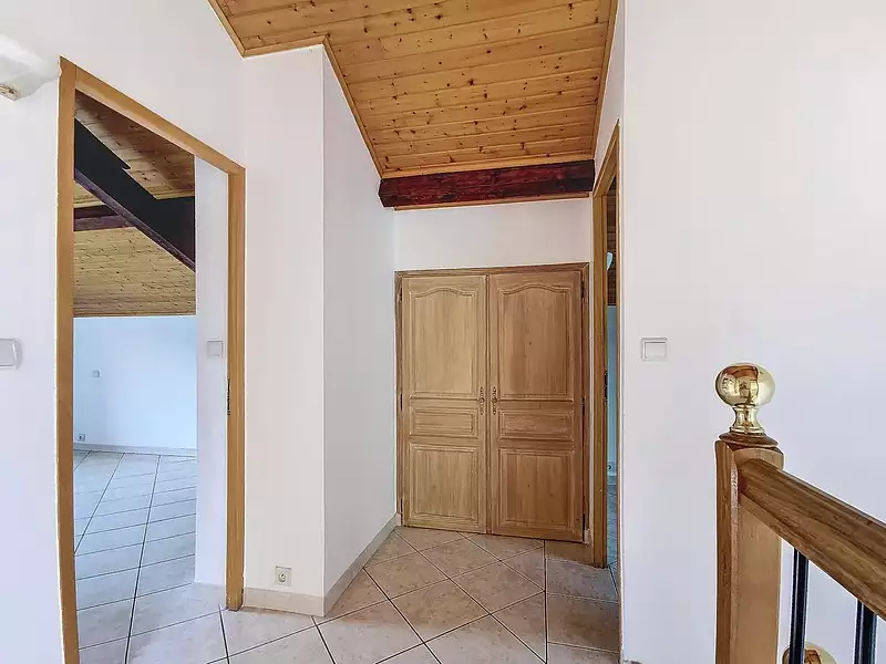 Maison, 180 m²