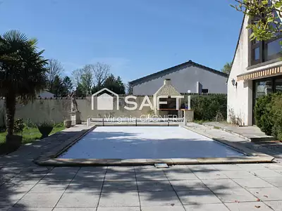 Maison, 204 m²