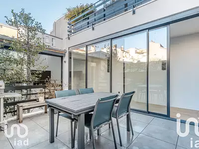Maison, 330 m²