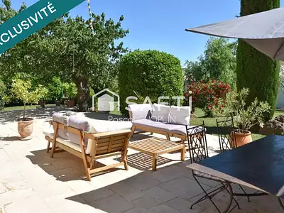 Maison, 114 m²