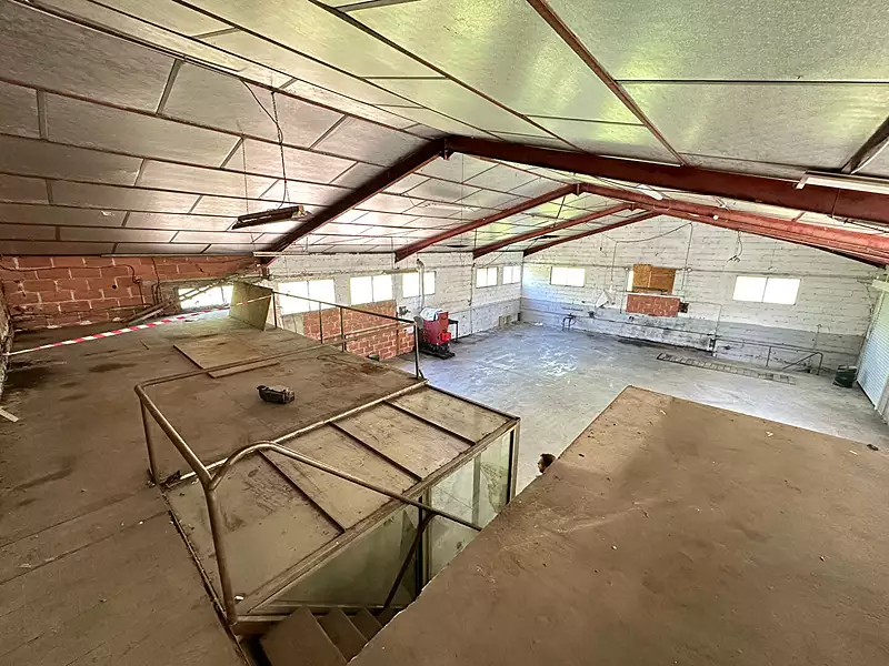 Maison, 670 m²