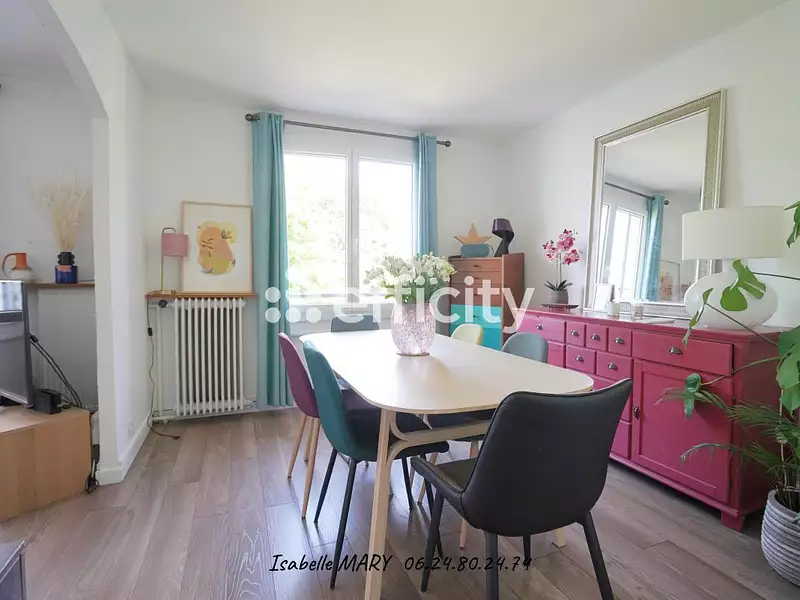 Maison, 136 m²