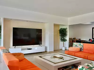 Maison, 250 m²