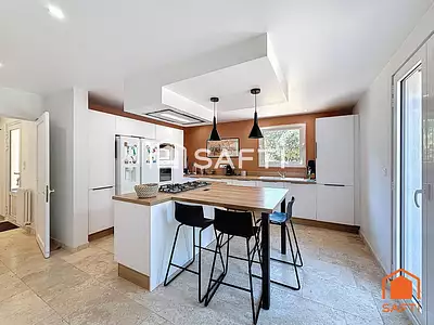 Maison, 190 m²
