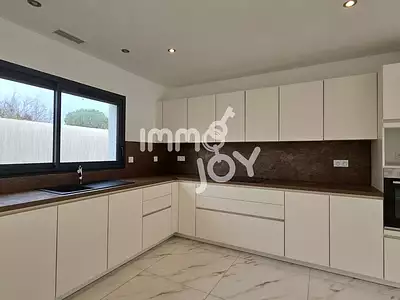 Maison, 111 m²