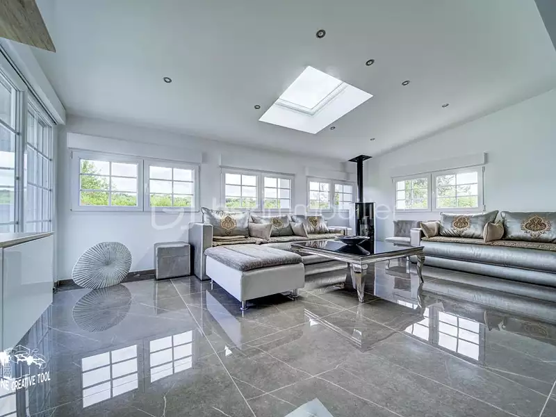 Maison, 161 m²