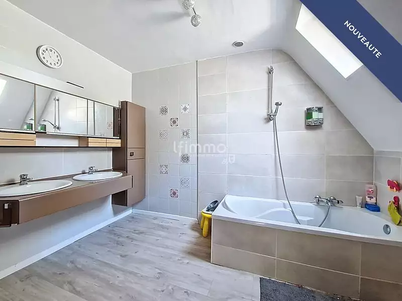 Divers, 234 m²