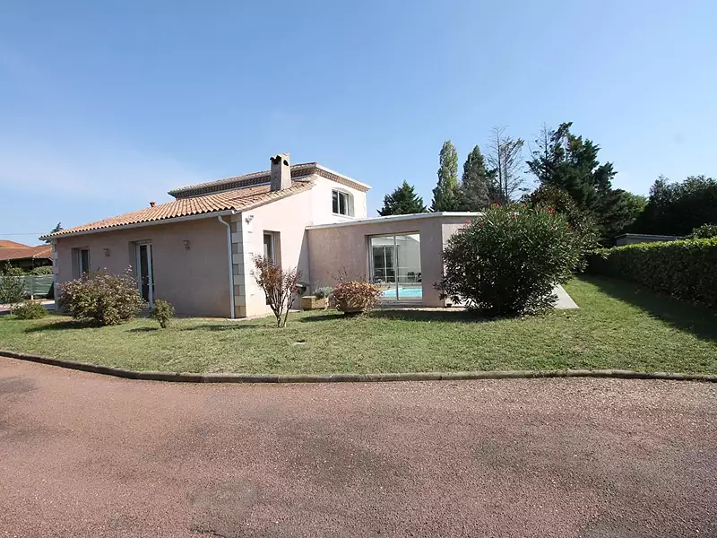 Maison, 236 m²