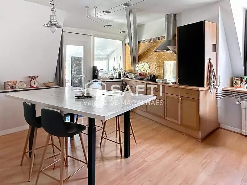 Appartement, 168 m²