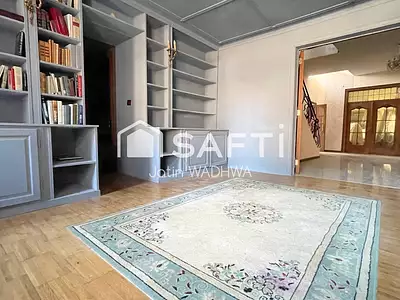 Maison, 311 m²