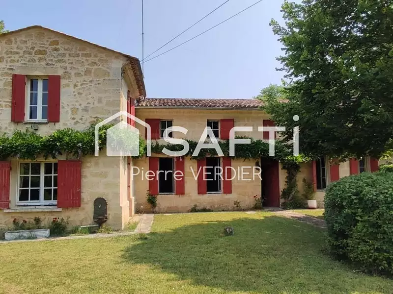 Maison, 255 m²