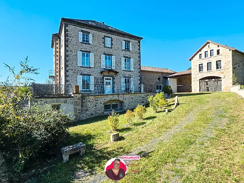 Maison, 868 m²