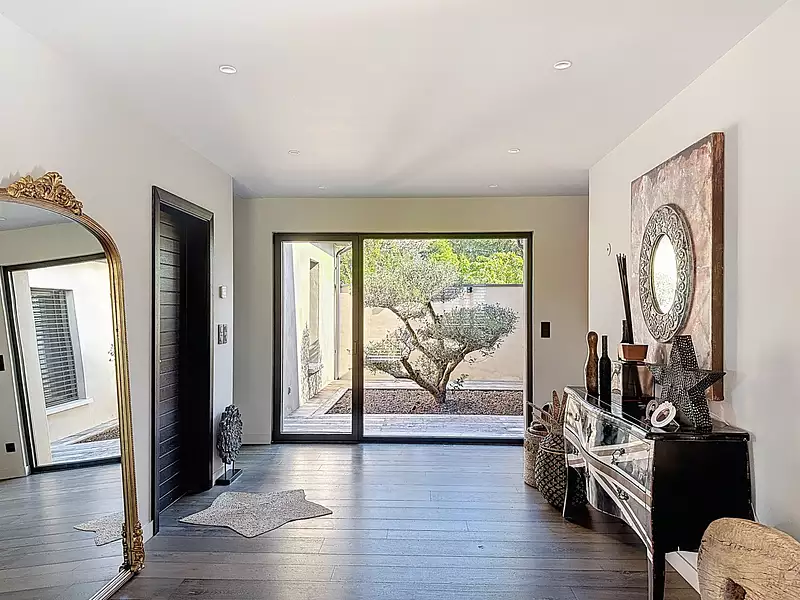 Maison, 243 m²
