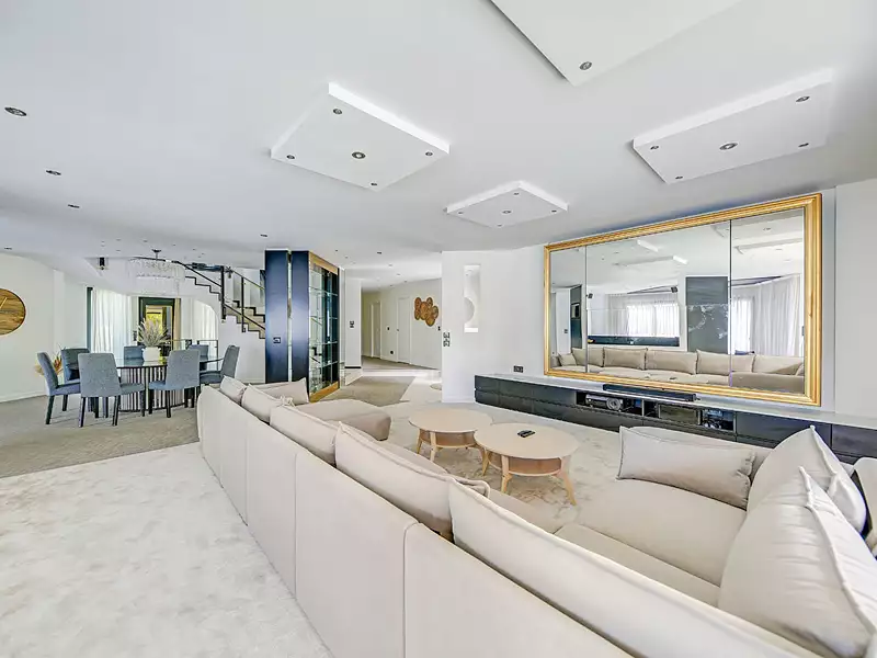 Maison, 603,58 m²