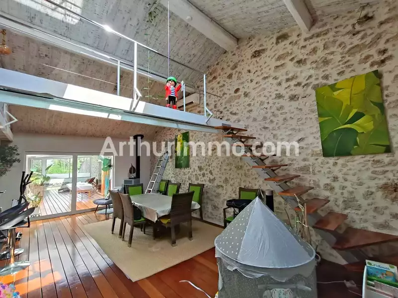 Maison, 208 m²