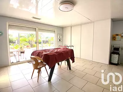 Maison, 185 m²