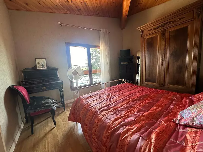 Maison, 230 m²