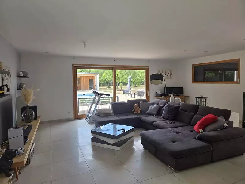 Maison, 220 m²