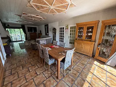 Maison, 220 m²