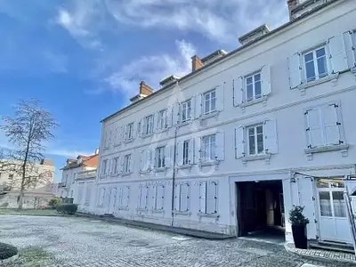 Appartement, 180,81 m²