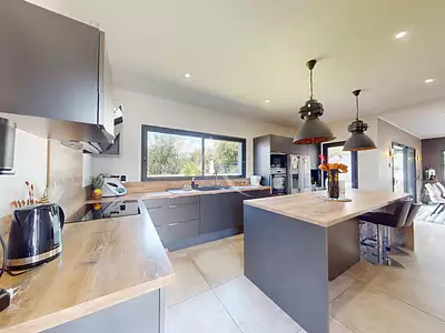 Maison, 145 m²