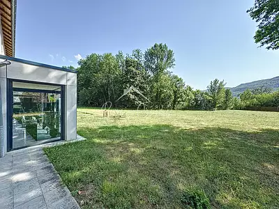 Maison, 196 m²
