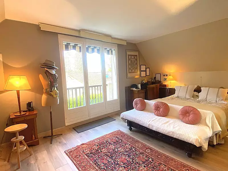 Maison, 246 m²
