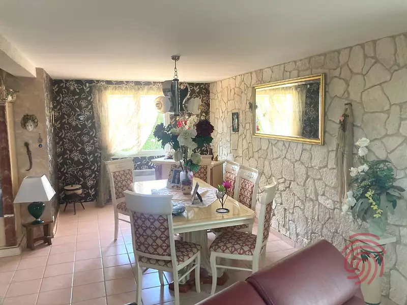 Maison, 160 m²