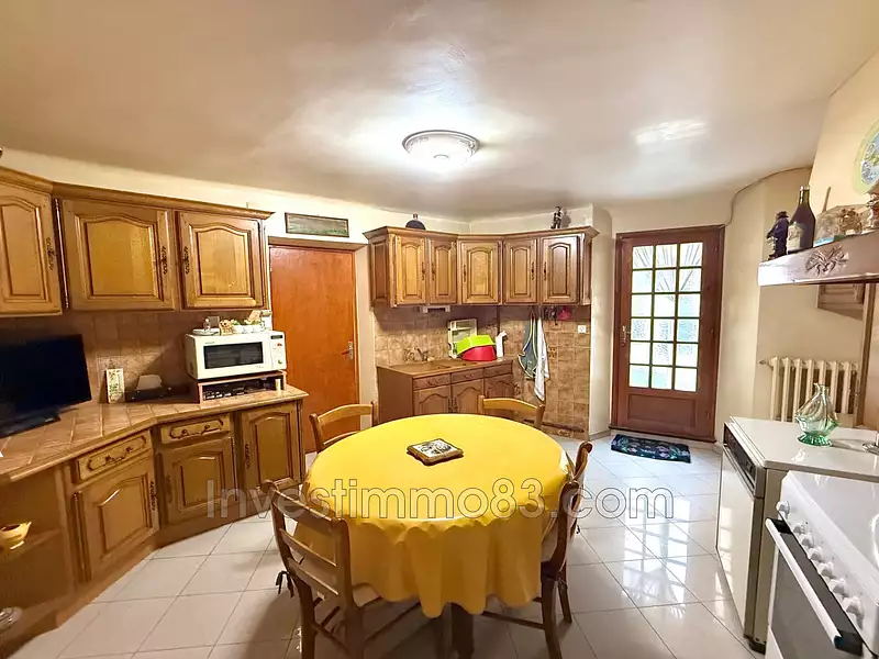 Maison, 220 m²