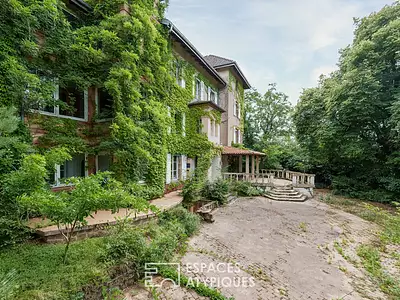 Maison, 710 m²