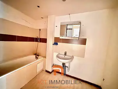 Immeuble, 270 m²