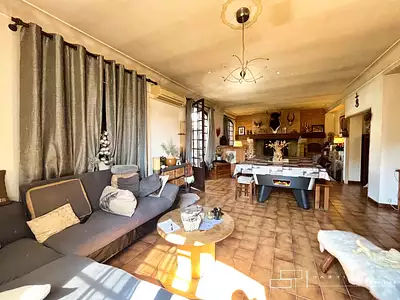 Maison, 300 m²