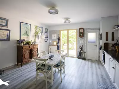Maison, 560 m²