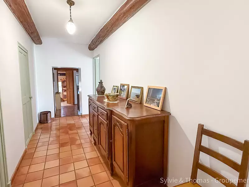 Maison, 326,6 m²