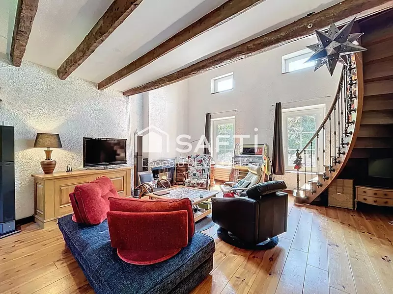 Maison, 166 m²