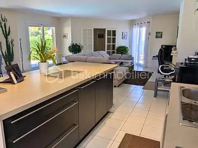 Maison, 147 m²